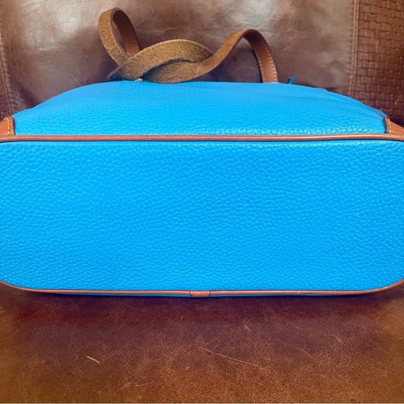 Dooney & Bourke Genuine Pebbled Leather Tote & Shoulder Bag In Bright Blue Color - Picture 4 of 16